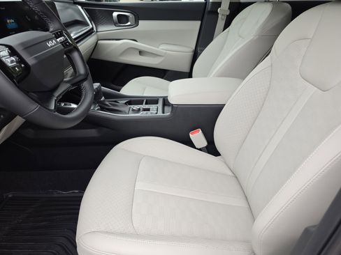 New 2026 Kia Sorento S FWD image 7