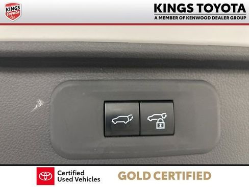 Certified 2024 Toyota Grand Highlander XLE image 15