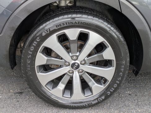 Used 2020 Kia Telluride EX w/ EX Premium Package AWD/4WD image 9