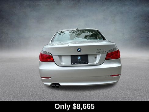 Used 2010 BMW 528i Sedan image 4