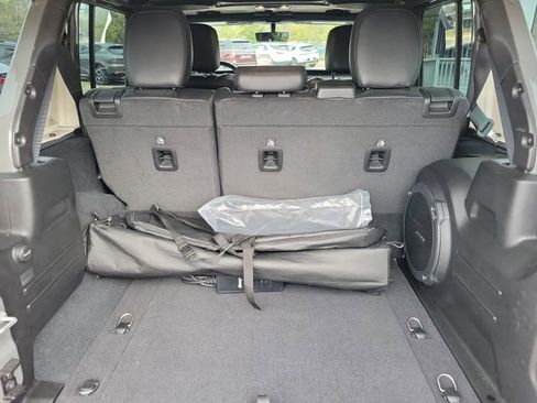 Used 2022 Jeep Wrangler Unlimited Sahara 4xe image 9