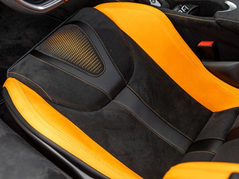 Used 2026 McLaren 750S Spider RWD image 26