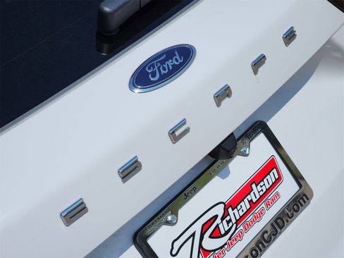 Used 2023 Ford Escape ST-Line image 12