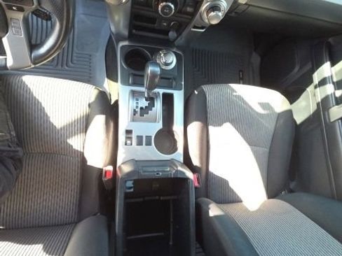 Used 2022 Toyota 4Runner SR5 AWD/4WD image 20