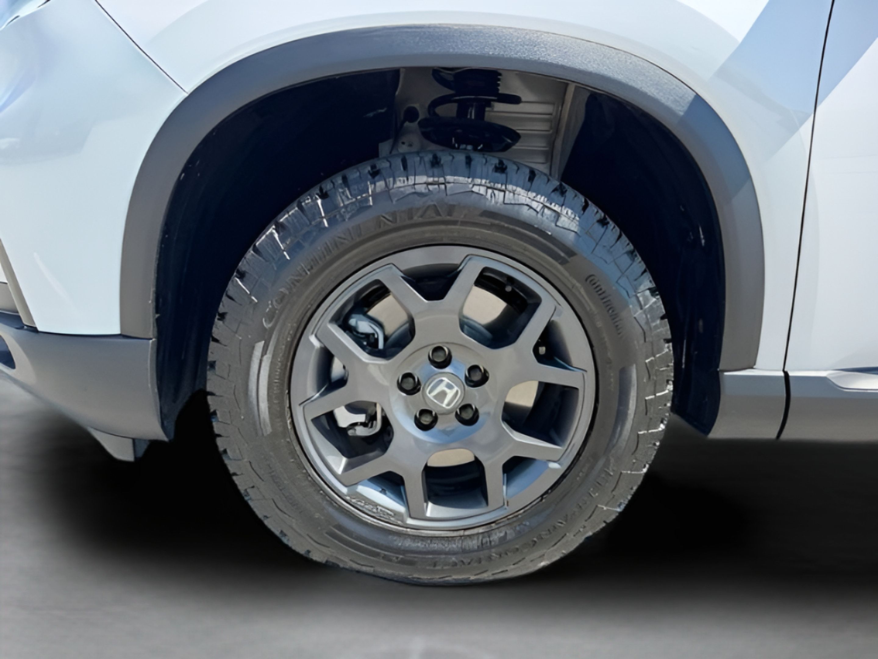 Certified 2025 Honda Pilot TrailSport image 35