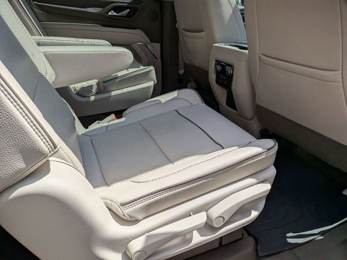 Used 2023 GMC Yukon XL Denali w/ Denali Reserve Package AWD/4WD image 25