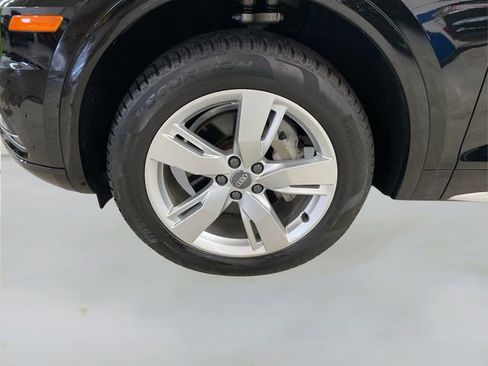 Used 2018 Audi Q5 2.0T Premium Plus w/ Premium Plus Package image 19