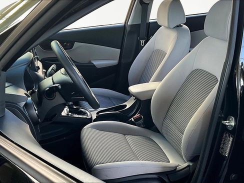 Used 2023 Hyundai Kona SE image 20