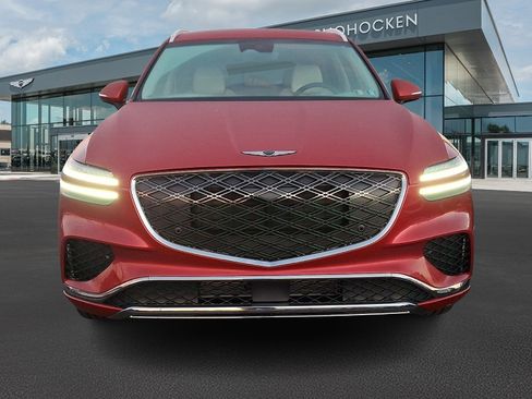 Certified 2026 Genesis GV70 2.5T image 3