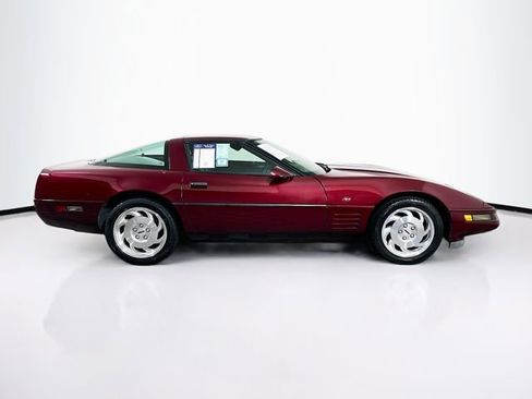 Used 1993 Chevrolet Corvette Coupe image 9
