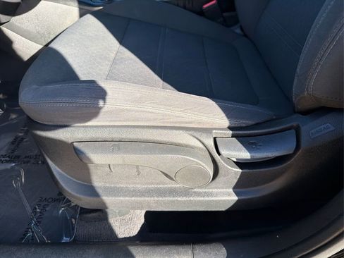 Used 2017 Kia Sorento LX image 19