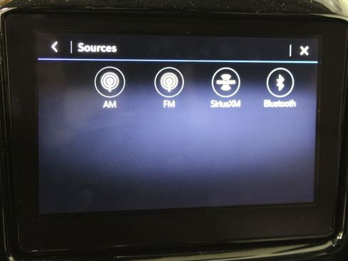Used 2021 Chevrolet Traverse RS FWD image 54