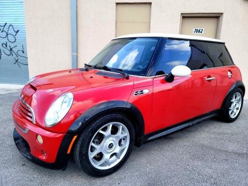 Used 2006 MINI Cooper S FWD image 3