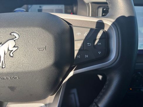 Used 2023 Ford Bronco Badlands image 34