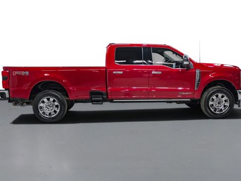 Used 2024 Ford F350 Lariat w/ Lariat Ultimate Package AWD/4WD image 5