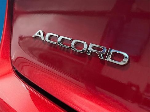 New 2025 Honda Accord SE image 9