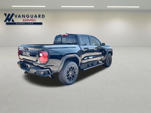 New 2026 GMC Canyon Denali w/ LPO, Denali Black Edition image 9