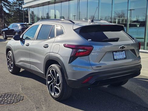 New 2026 Chevrolet Trax RS w/ Driver Confidence Package image 3