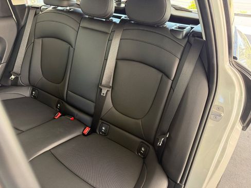 Used 2019 MINI Cooper Clubman ALL4 AWD/4WD image 35