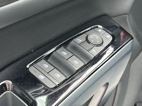 Used 2023 Nissan Pathfinder SL w/ SL Premium Package AWD/4WD image 21
