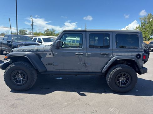 Used 2023 Jeep Wrangler Unlimited Sport AWD/4WD image 1
