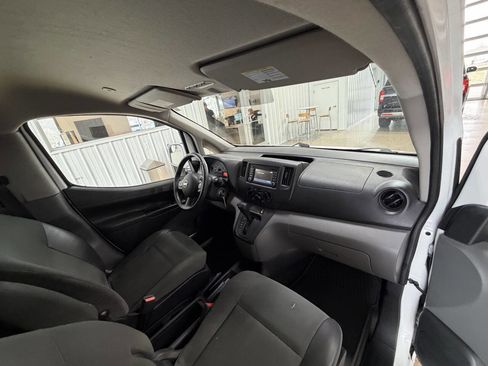Used 2017 Nissan NV200 SV w/ Technology Package image 28