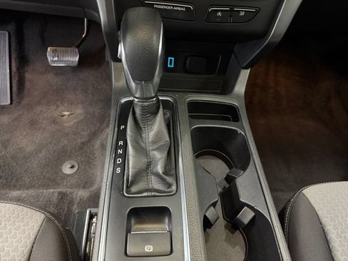Used 2019 Ford Escape SE FWD image 16
