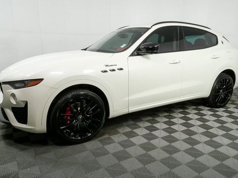 Certified 2022 Maserati Levante Modena image 28