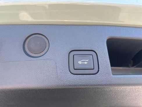 New 2026 Chevrolet Equinox LT w/ Convenience Package II image 29