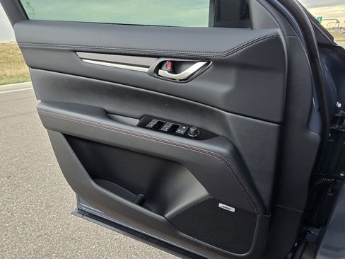 New 2025 MAZDA CX-5 Carbon Edition image 17