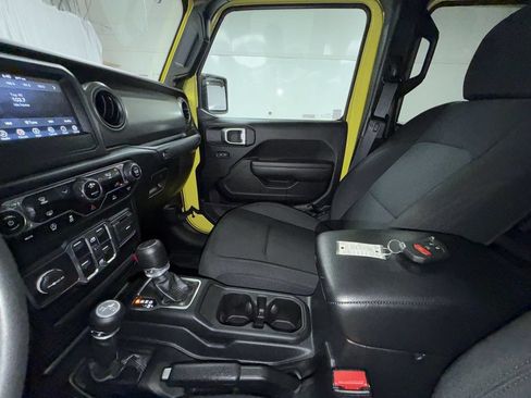 Used 2023 Jeep Gladiator Sport AWD/4WD image 23