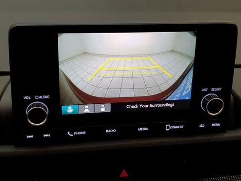 Used 2023 Honda CR-V LX image 3