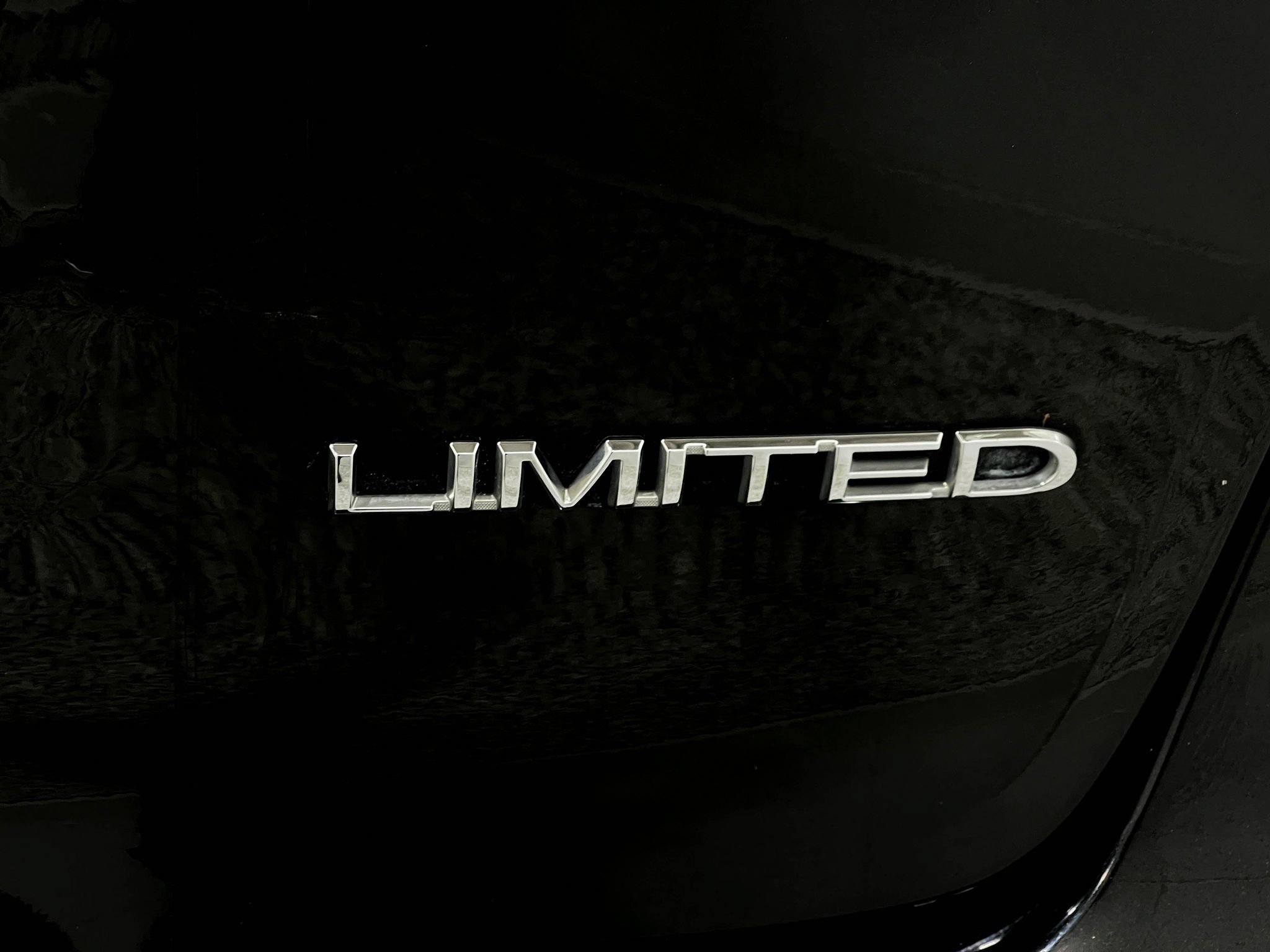 Used 2019 Chrysler Pacifica Limited FWD image 42