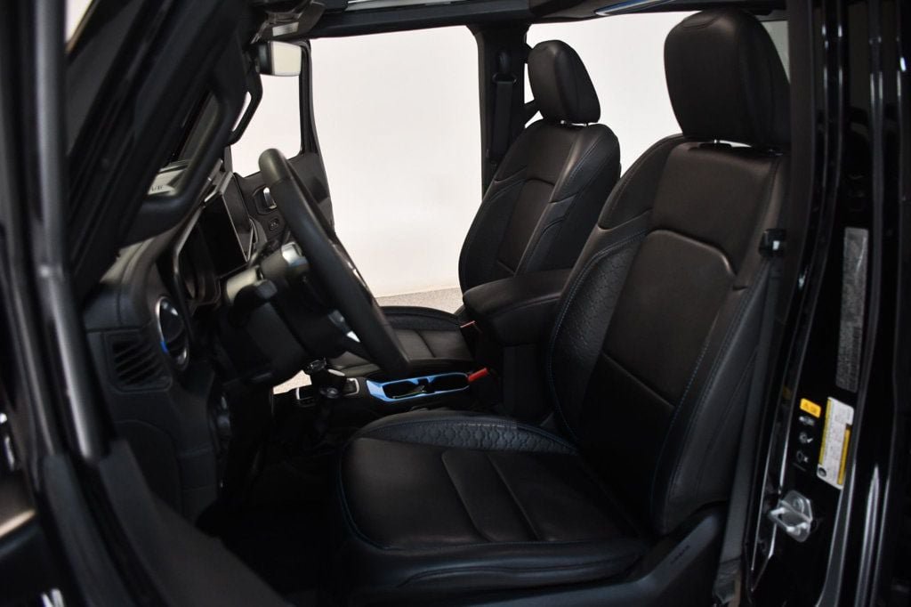 Used 2024 Jeep Wrangler High Altitude AWD/4WD image 32