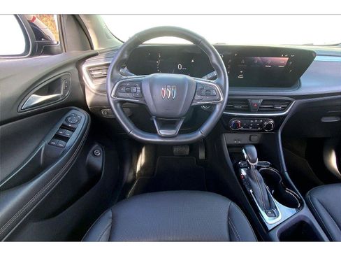 Used 2024 Buick Encore GX Sport Touring w/ Comfort Package image 5