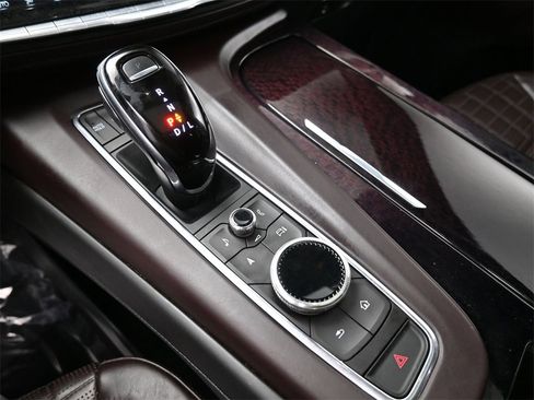 Used 2021 Cadillac Escalade Sport Platinum image 28