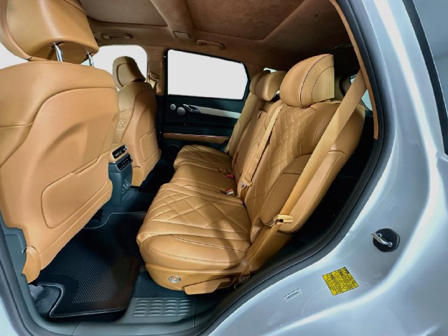 New 2027 Genesis GV80 3.5T Prestige AWD/4WD image 17