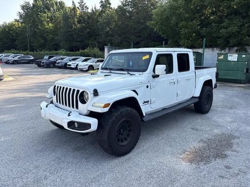 Used 2021 Jeep Gladiator Overland AWD/4WD image 3