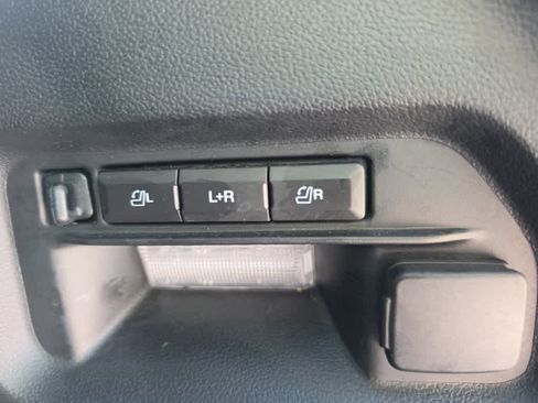 Used 2024 Ford Explorer Limited w/ Limited Technology Package AWD/4WD image 32