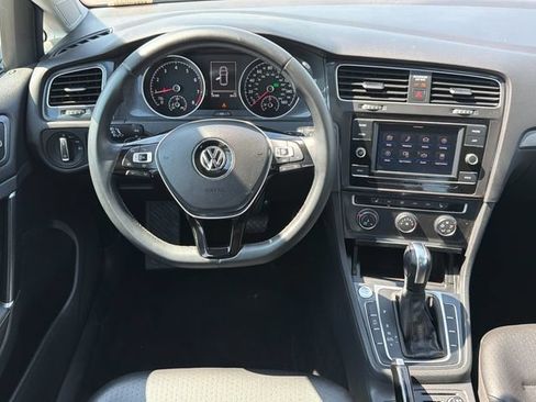 Used 2021 Volkswagen Golf 4-Door FWD image 14