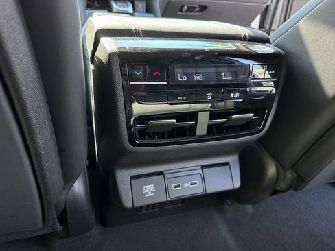 Used 2022 Acura MDX FWD w/ Technology Package image 33