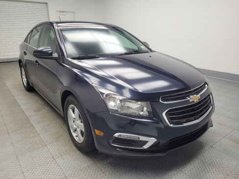 Used 2016 Chevrolet Cruze LT image 13
