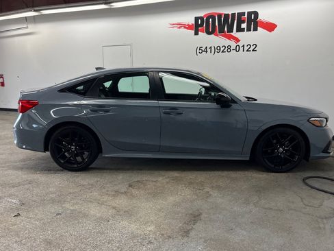 Used 2024 Honda Civic Sport image 2