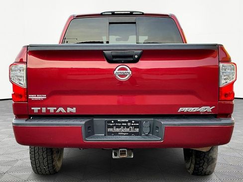 Used 2019 Nissan Titan PRO-4X image 4