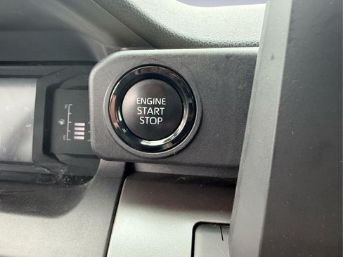 Used 2024 Toyota Tacoma SR5 AWD/4WD image 27