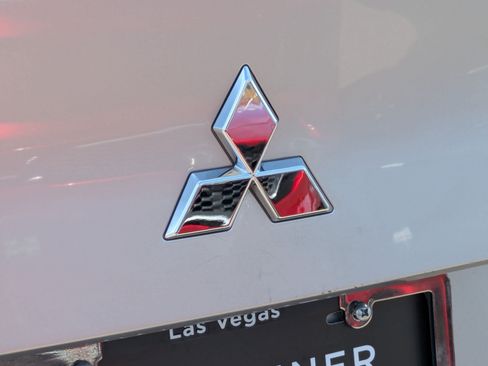 Used 2023 Mitsubishi Outlander SEL FWD image 25