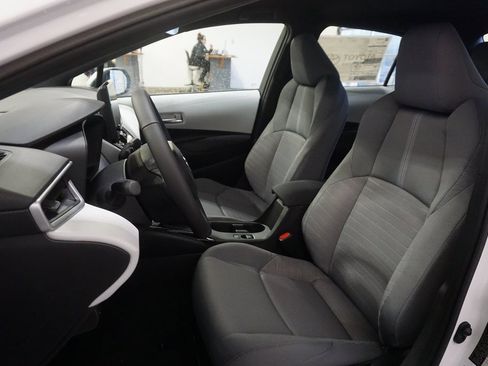 New 2026 Toyota Corolla SE image 18