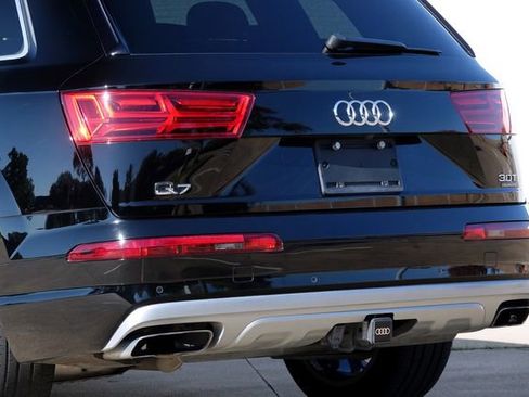 Used 2018 Audi Q7 3.0T Prestige w/ Prestige Package image 20