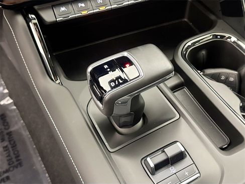 Used 2024 GMC Sierra 1500 AT4X image 17