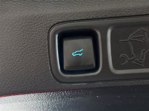 Used 2023 Ford Expedition Limited image 24